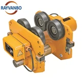 ¿Se puede utilizar un carro elevador motorizado en un ambiente húmedo?